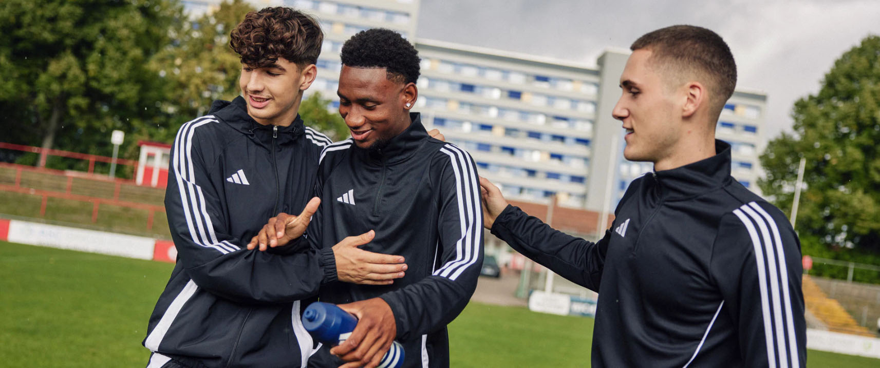 Berühmt Sportbekleidung Geschäft -Berühmt Sportbekleidung Geschäft FDHDH